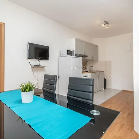 Superior-apartment Mit Einem Schlafzimmer In Strandnaehe By Interhome Apartman *