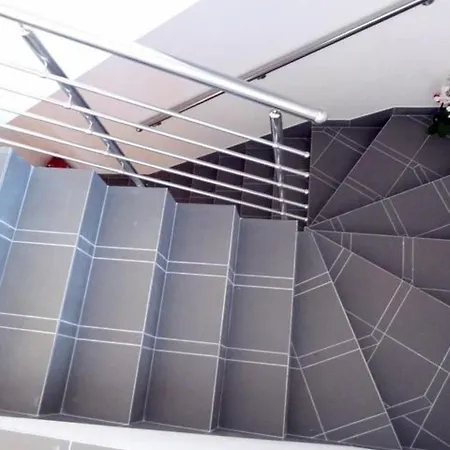 Superior-apartment Mit Einem Schlafzimmer In Strandnaehe By Interhome * 트로기르