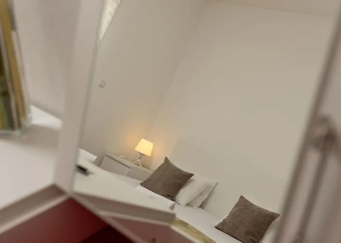 Superior-apartment Mit Einem Schlafzimmer In Strandnaehe By Interhome Apartman Trogir