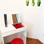 Superior-apartment Mit Einem Schlafzimmer In Strandnaehe By Interhome Traù